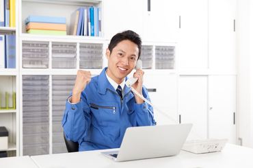 s-男性ガッツポーズ